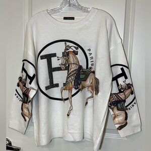 Women’s Equestrian Graphic Sweater with Horse Motif Rhinestones One Size